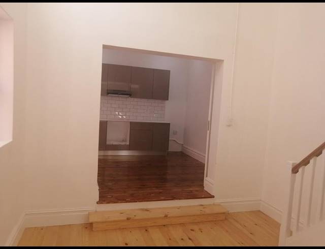 1 BEDROOM PROPERTY TO RENT IN RONDEBOSCH